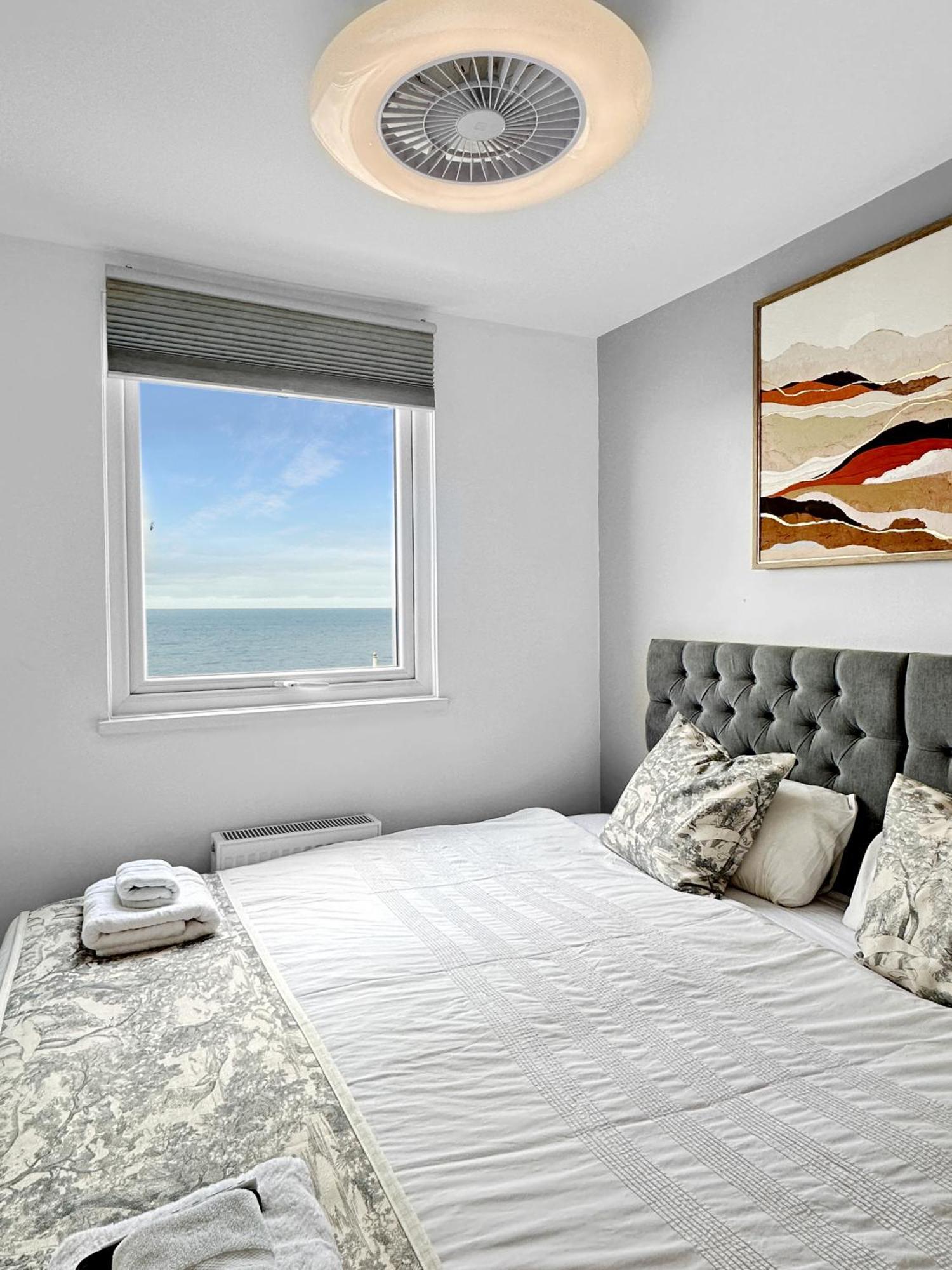 Granada Apartments Queen'S Promenade Blackpool Exteriér fotografie