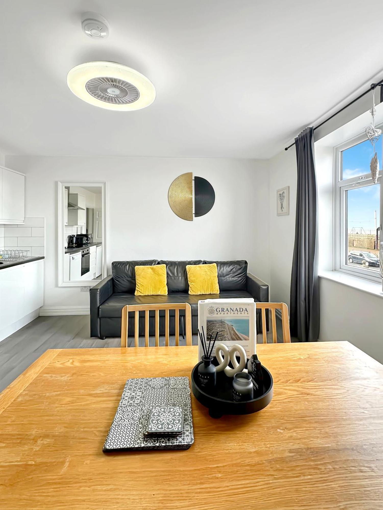 Granada Apartments Queen'S Promenade Blackpool Exteriér fotografie