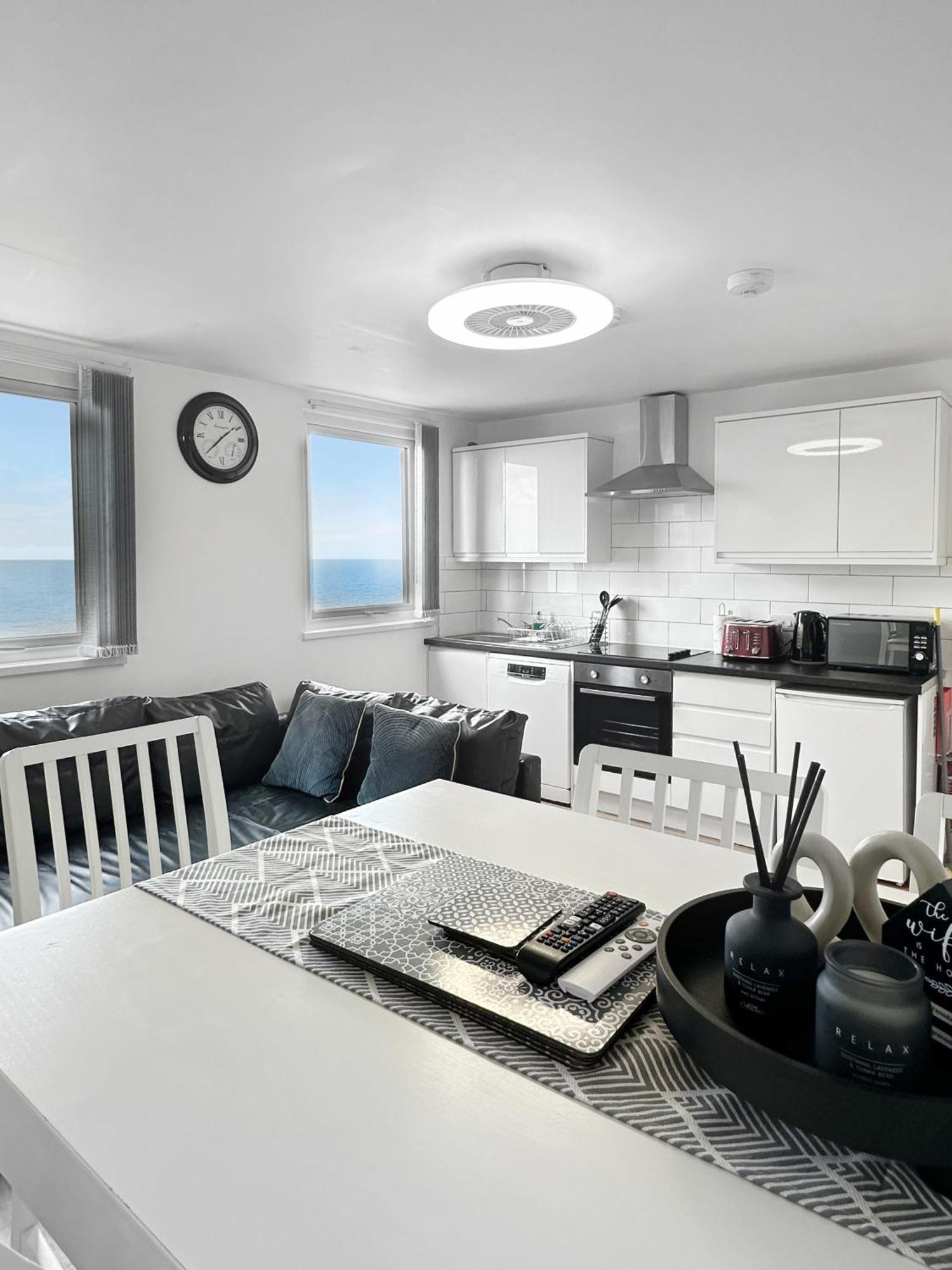 Granada Apartments Queen'S Promenade Blackpool Exteriér fotografie